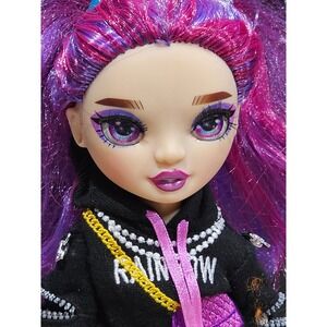 Rainbow High Doll Vanda Violet Willow Skater‎ Style Fashion Doll
